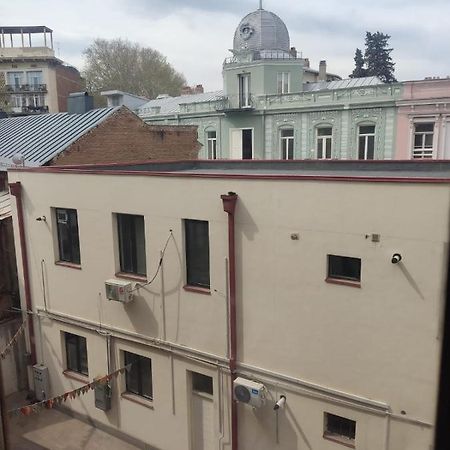 Ahmashenebeliapart Tbilisi Esterno foto