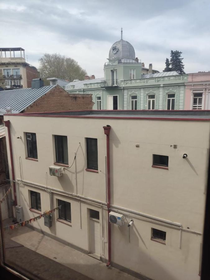 Ahmashenebeliapart Tbilisi Esterno foto